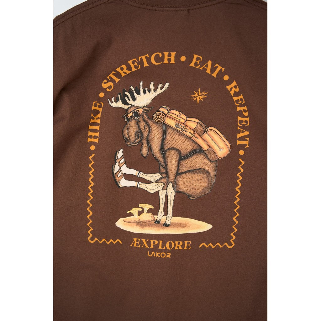 Lakor Yoga Elg T-shirt - Herre T-shirt med Skandinavisk Elg Humor